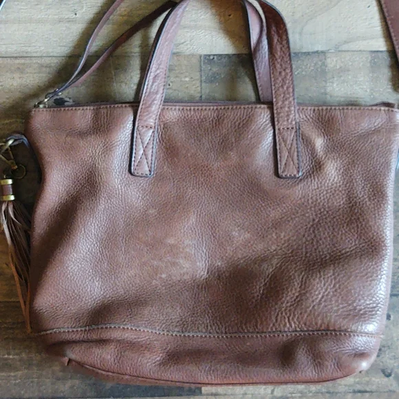 G.H. Bass & Co Brown Leather Crossbody Bag - Picture 2 of 12
